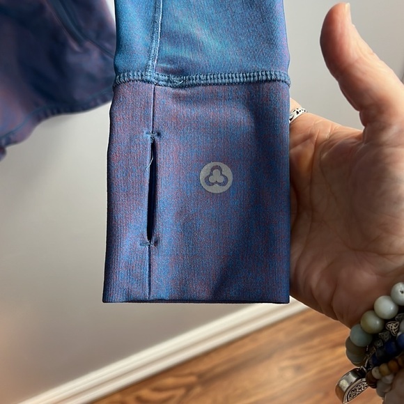 TITIKA Athletic Zip Up Iridescent Jacket Size Small - Picture 3 of 10